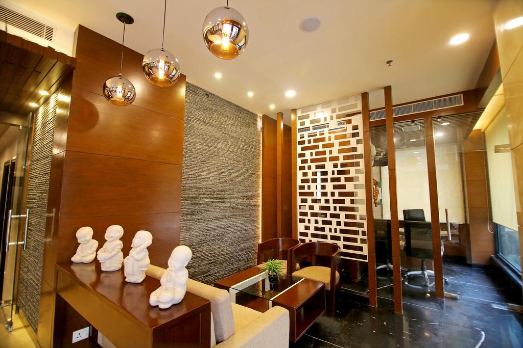 Hotel Chirag Residency Nowe Delhi Zewnętrze zdjęcie